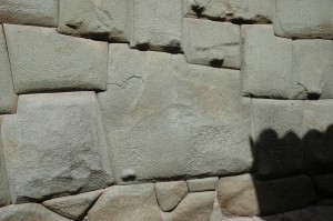 12-sided-stone-in-cusco-resized